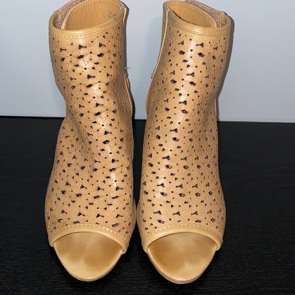 Cato Ankle Boot Peep-Toe